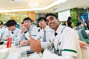 TeamHKUSAC2025-072